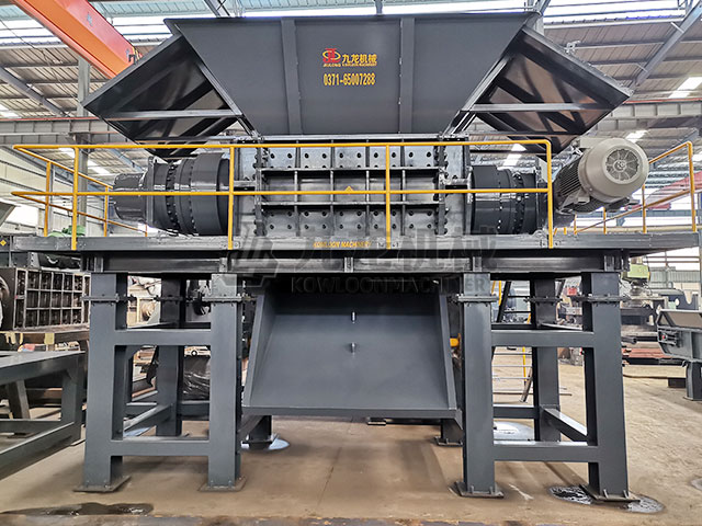 金屬撕碎機(jī) 金屬撕碎機(jī)